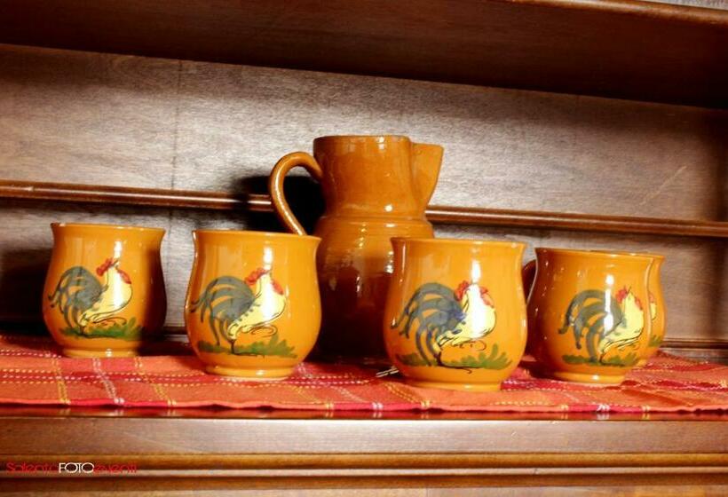 Exedra Holiday House