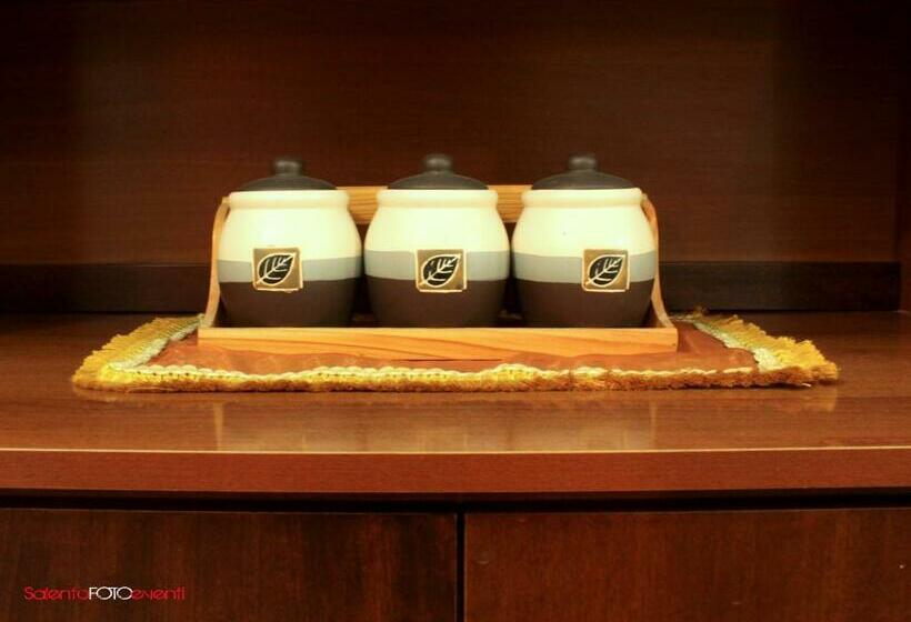 Exedra Holiday House