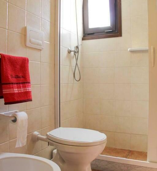 Exedra Holiday House