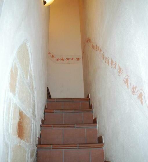 Exedra Holiday House