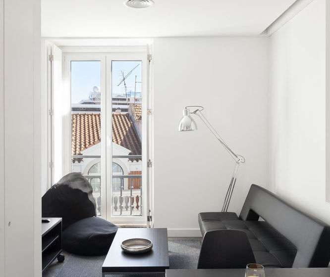 Hello Lisbon Santa Apolonia