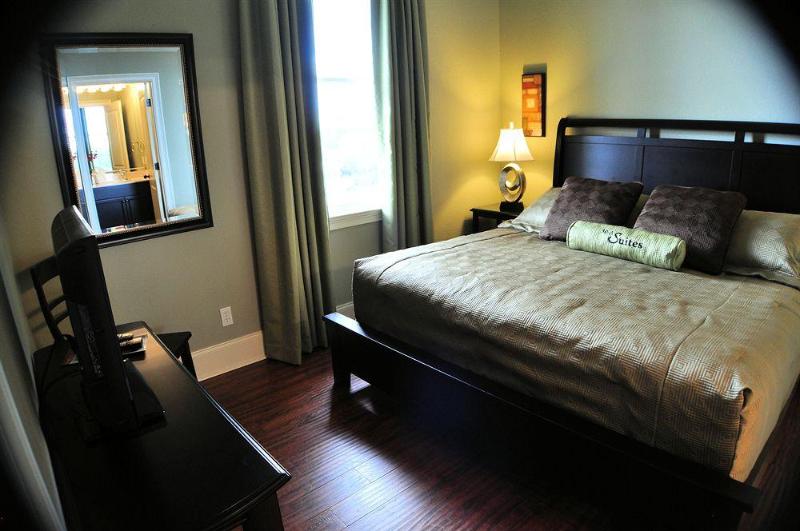 فندق 30a Inn & Suites