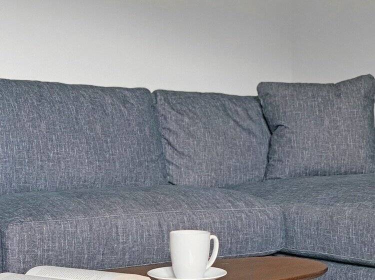 فندق A Wave Inn
