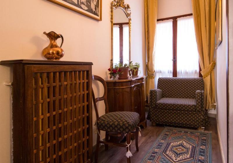 هتل Albergo Casa Peron