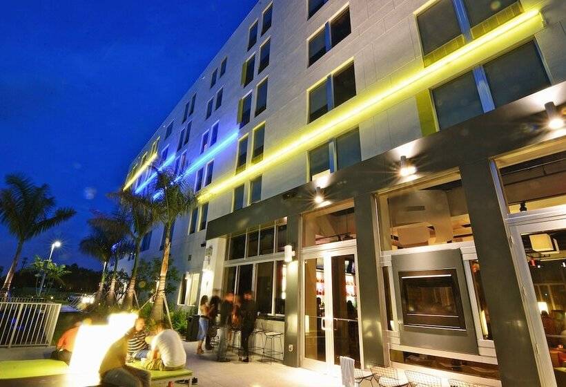 בית מלון כפרי Aloft Miami Doral