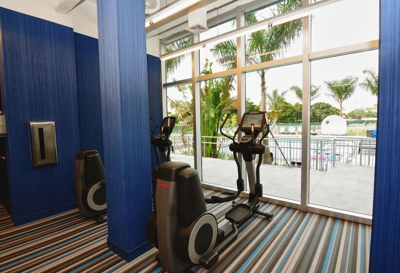 בית מלון כפרי Aloft Miami Doral