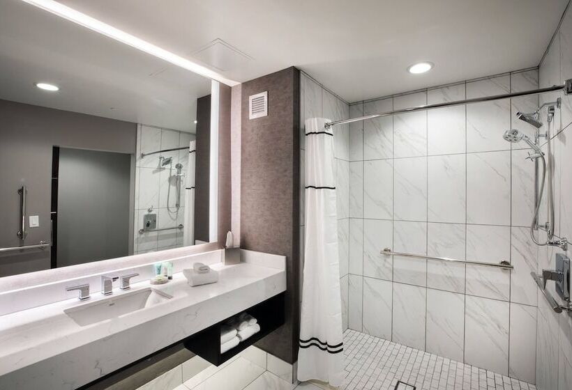 Ambassador Hotel Kansas City, Autograph Collection