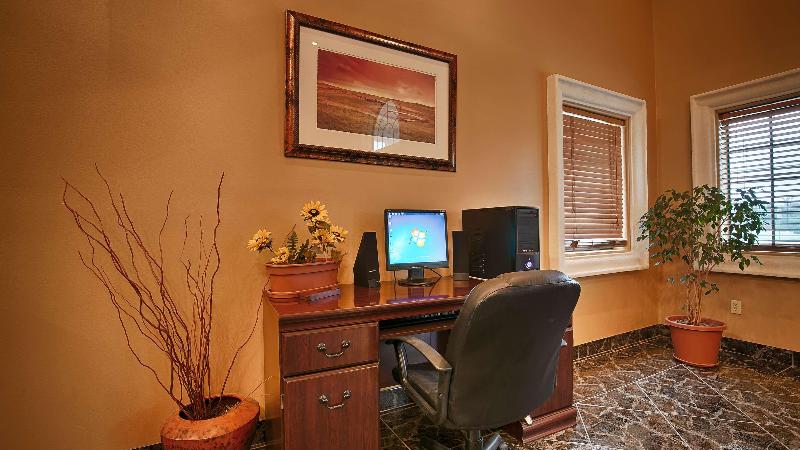 酒店 Best Western Plus College Park