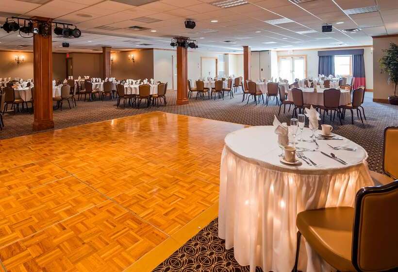 فندق Best Western Plus Dutch Haus Inn And Suites