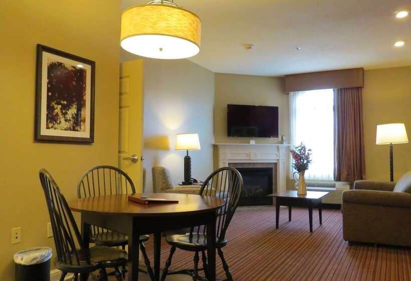 호텔 Best Western Plus Dutch Haus Inn And Suites