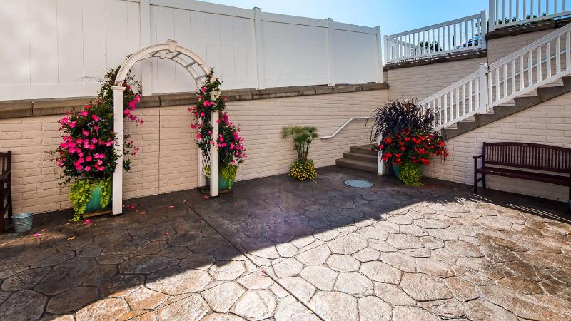 فندق Best Western Plus Dutch Haus Inn And Suites