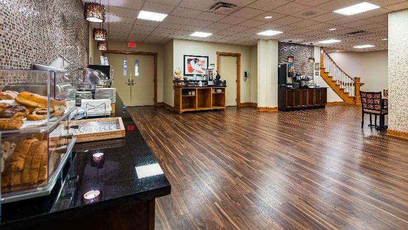 فندق Best Western Plus Dutch Haus Inn And Suites