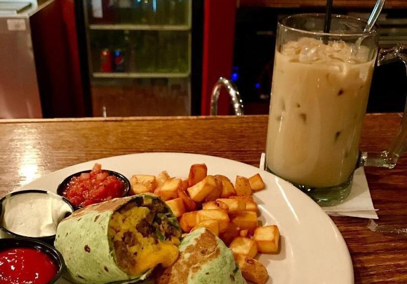 호텔 Bicentennial Inn