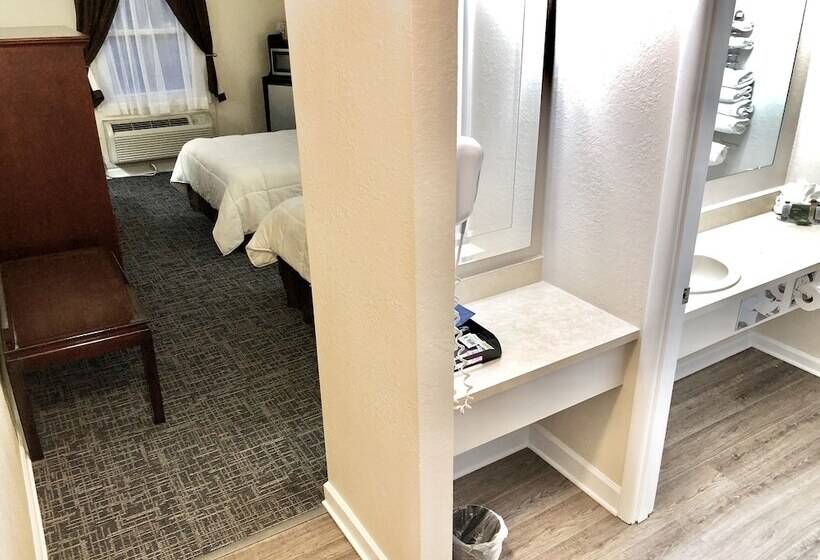 호텔 Bicentennial Inn