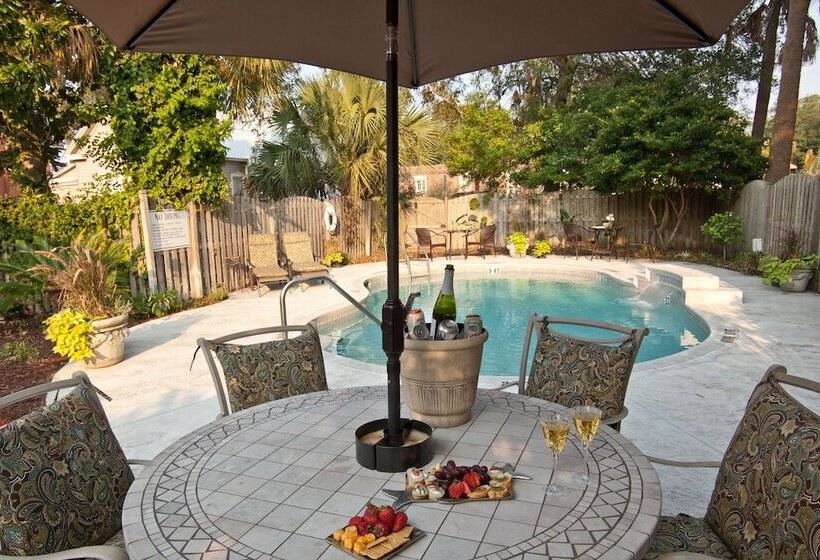 فندق Blue Heron Inn