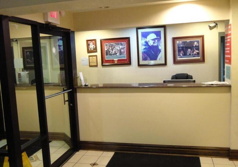 Отель Budget Inn