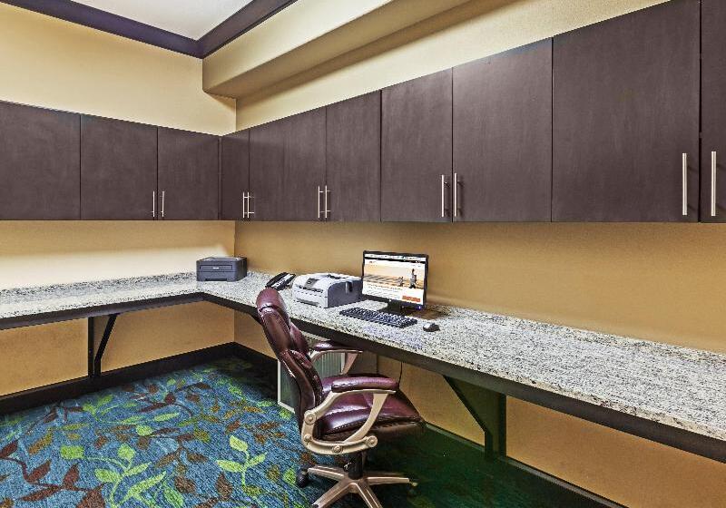 فندق Candlewood Amarillo Western Crossing, An Ihg