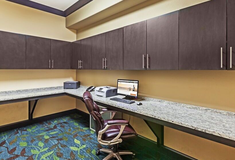 فندق Candlewood Amarillo Western Crossing, An Ihg