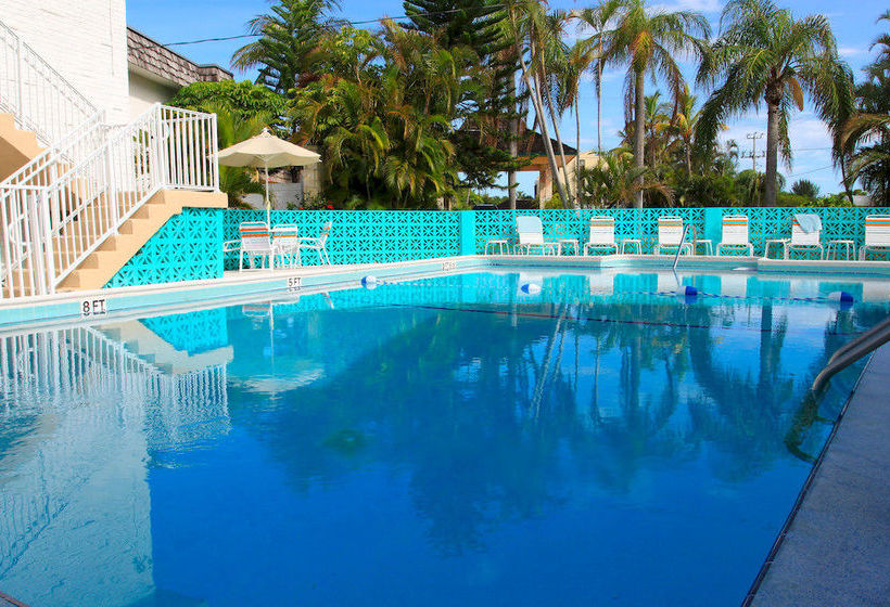 فندق Carousel Inn On The Beach