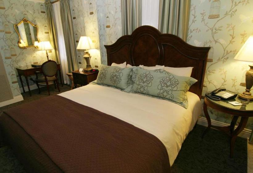 فندق Charley Creek Inn