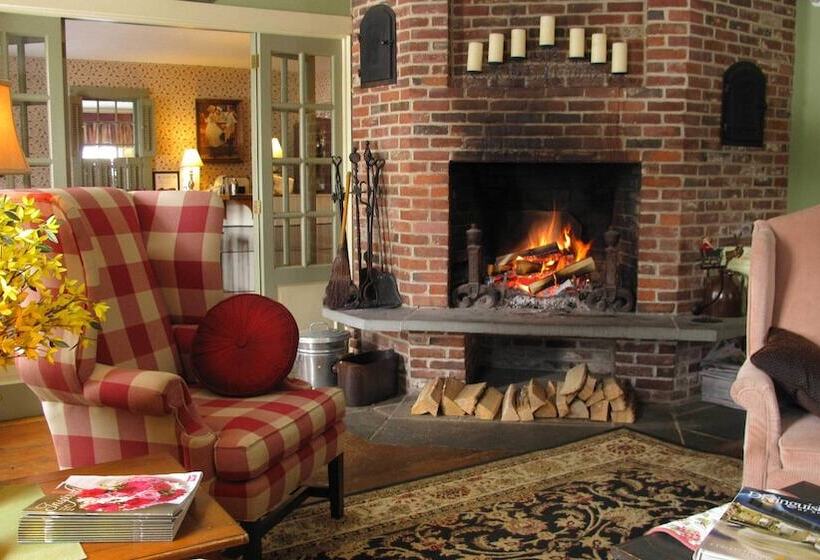 酒店 Christmas Farm Inn And Spa