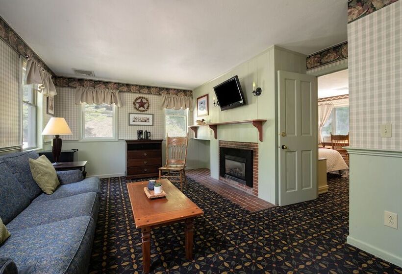 酒店 Christmas Farm Inn And Spa