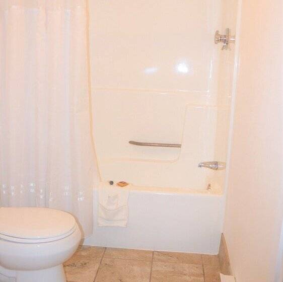 בית מלון כפרי Classic Motor Lodge Providence   West Greenwich