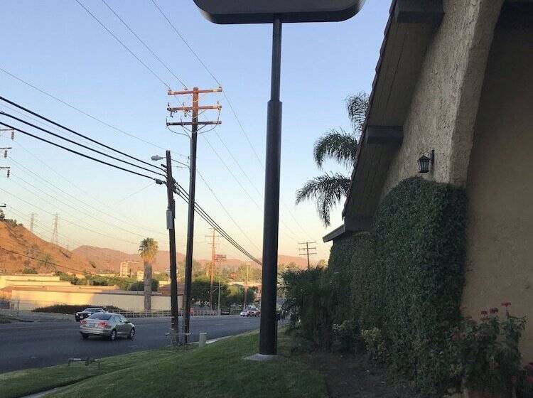 בית מלון כפרי Colton Inn