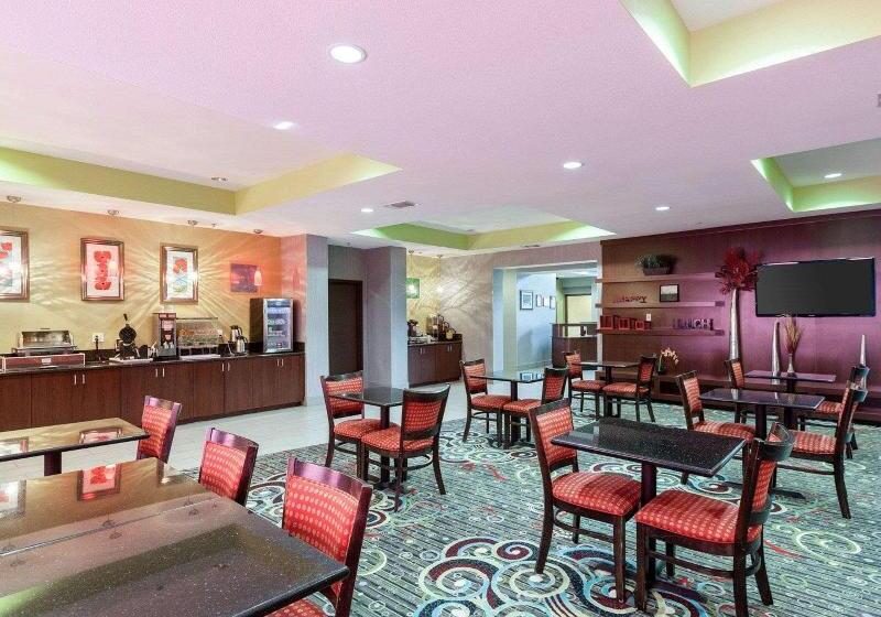 هتل Comfort Suites Greenville