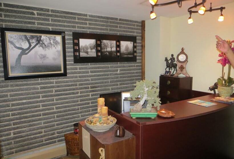 فندق Cool Springs Inn