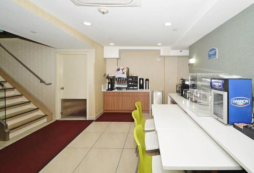 Corona Hotel New York   Laguardia Airport