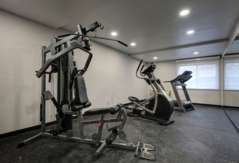 فندق Country Inn & Suites By Radisson, Pierre, Sd