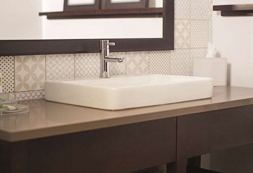 فندق Country Inn & Suites By Radisson, Pierre, Sd