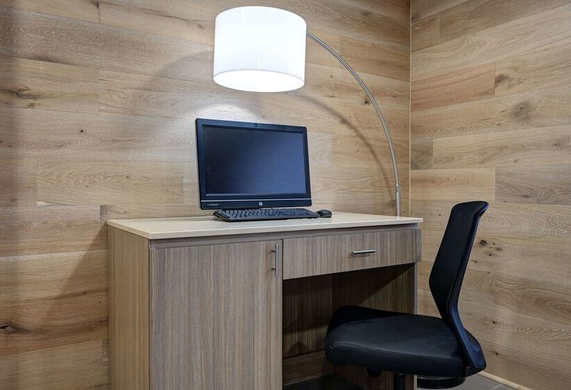 فندق Country Inn & Suites By Radisson, Pierre, Sd