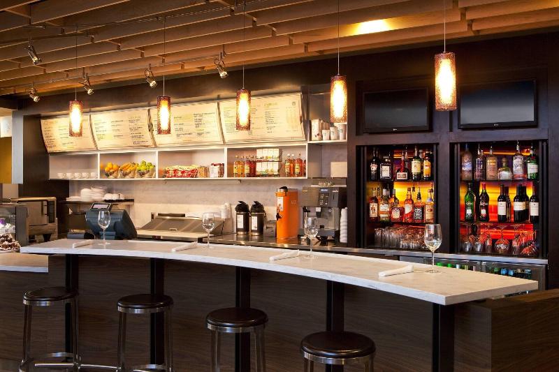 בית מלון כפרי Courtyard By Marriott Syracuse Downtown At Armory Square