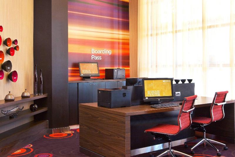 בית מלון כפרי Courtyard By Marriott Syracuse Downtown At Armory Square