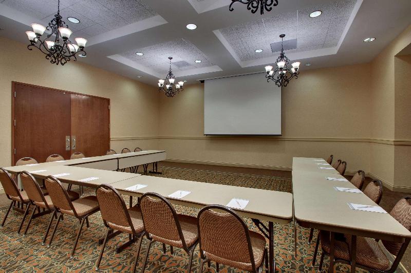 בית מלון כפרי Drury Inn & Suites St. Louis Arnold