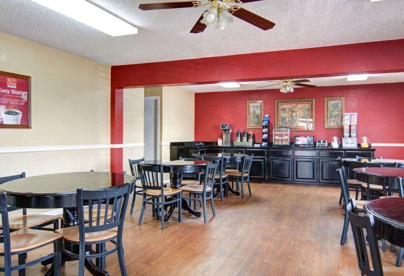 فندق Econo Lodge Pine Bluff