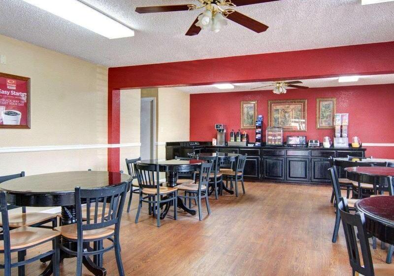 فندق Econo Lodge Pine Bluff