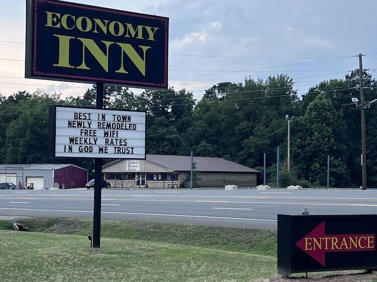 فندق Economy Inn Ashdown