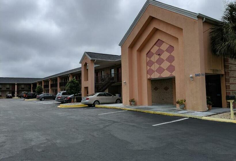 فندق Economy Inn Express