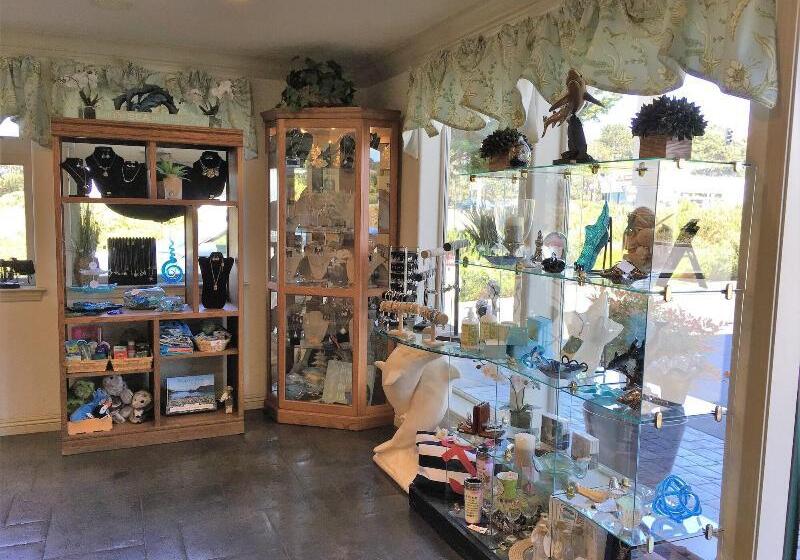 فندق Emerald Dolphin Inn & Mini Golf