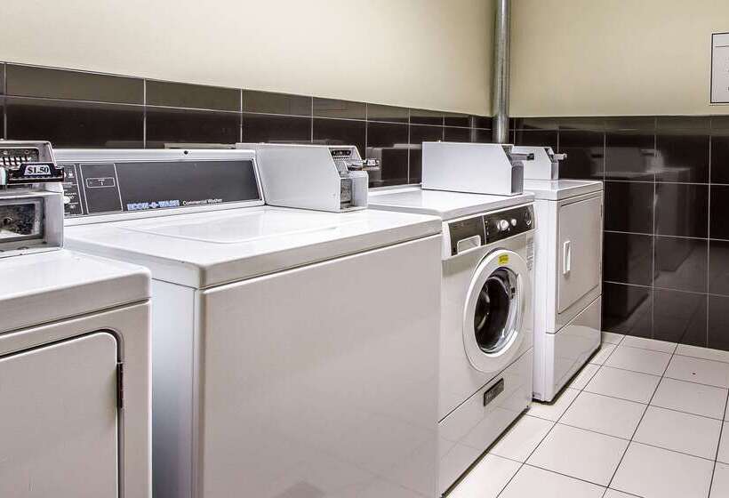 Evangeline Downs Hotel, Ascend Hotel Collection