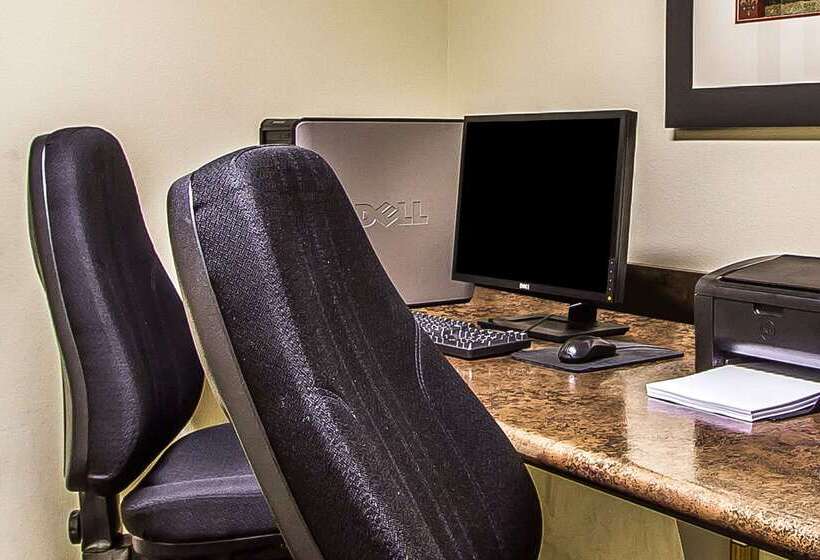 Evangeline Downs Hotel, Ascend Hotel Collection