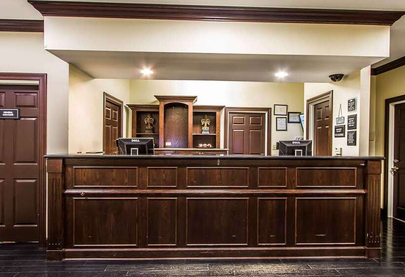 Evangeline Downs Hotel, Ascend Hotel Collection