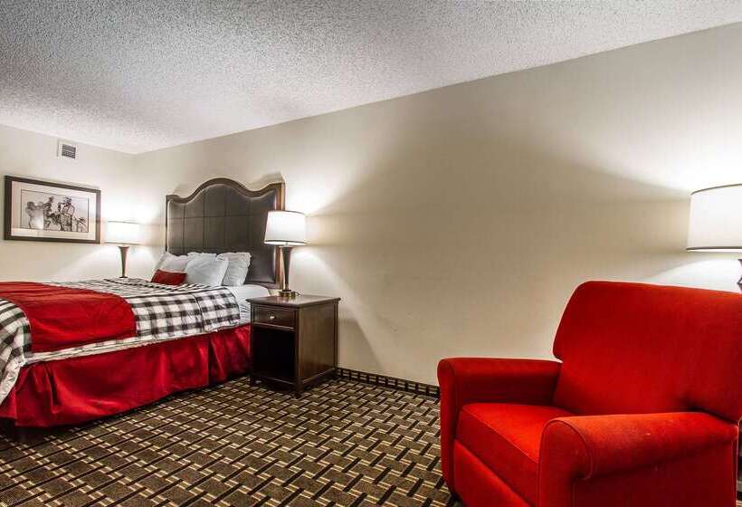 Evangeline Downs Hotel, Ascend Hotel Collection