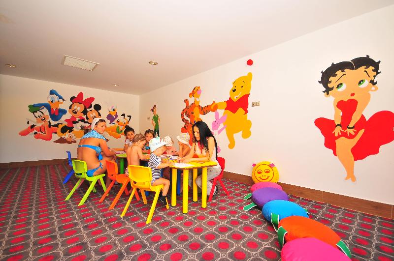 فندق Golden Rock Beach