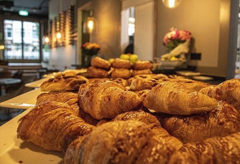 Grand Hotel Downtown