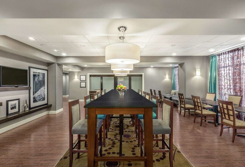 فندق Hampton Inn Statesboro