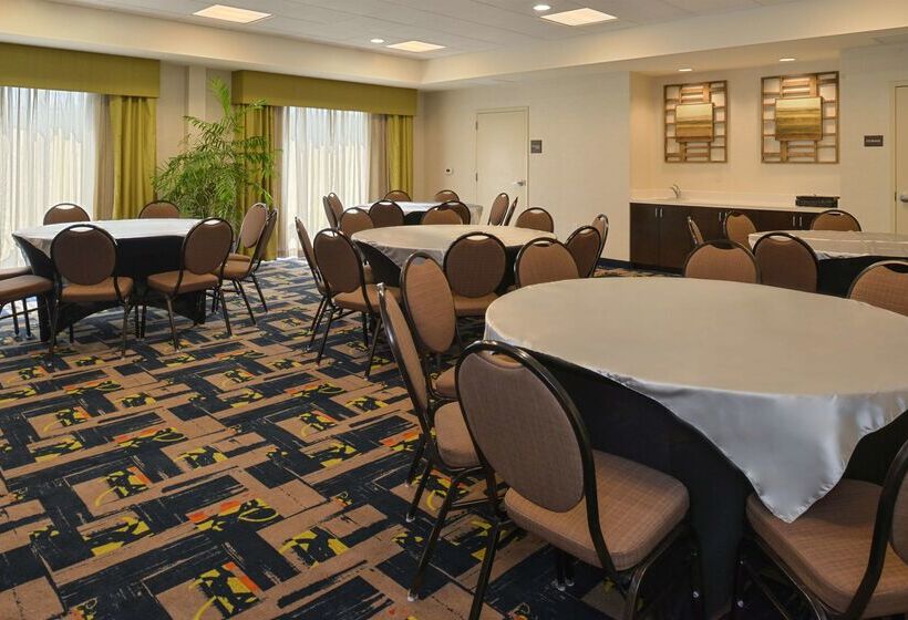 فندق Hampton Inn & Suites Ocala